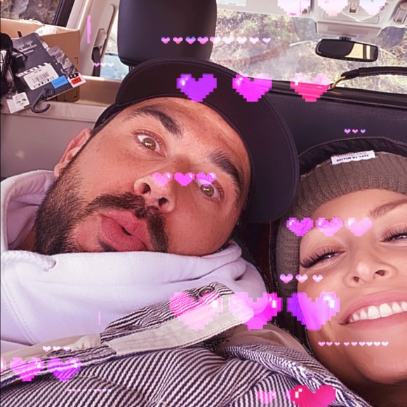 Meet your Posher, Devin - Picture 3 of 3